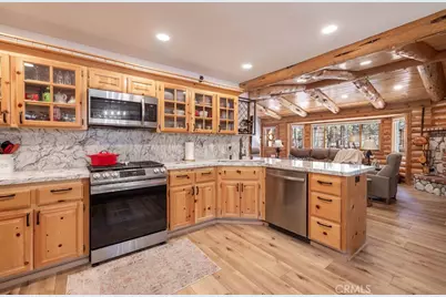 1121 Elmwood Place, Big Bear City, CA 92314 - Photo 11