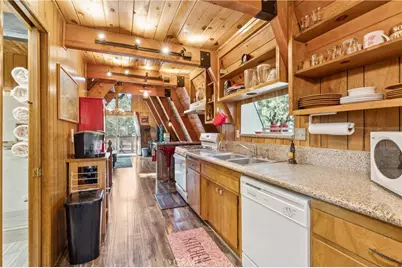 101 W Rainbow Boulevard, Big Bear City, CA 92314 - Photo 11