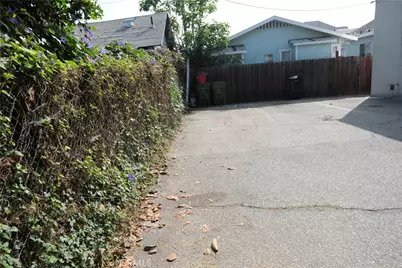 1465 W 25th, Los Angeles, CA 90007 - Photo 7