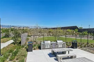 15825 Butterfly Dr, Fontana, CA 92336 - Photo 39