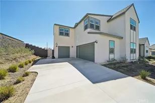15825 Butterfly Dr, Fontana, CA 92336 - Photo 25
