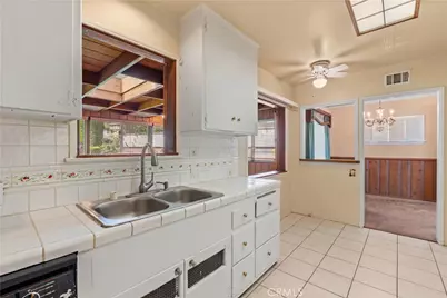 5218 Veronica St, Los Angeles, CA 90008 - Photo 11