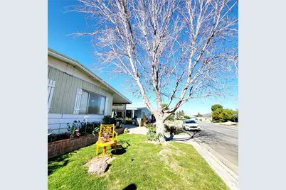 10475 Frontier, Cherry Valley, CA 92223 - Photo 27