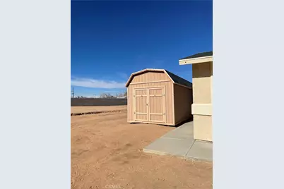 21150 Lone Eagle, Apple Valley, CA 92308 - Photo 5