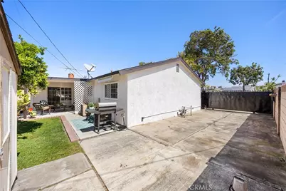 626 S Corta, Santa Ana, CA 92704 - Photo 35