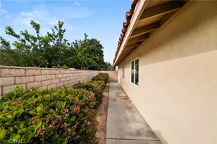 30587 Los Altos, Redlands, CA 92373 - Photo 35