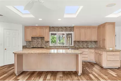 30587 Los Altos, Redlands, CA 92373 - Photo 9