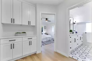 4793 Excelente Dr, Woodland Hills, CA 91364 - Photo 15