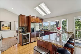 27391 Peninsula, Lake Arrowhead, CA 92352 - Photo 5