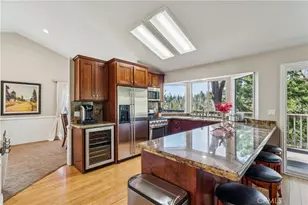 27391 Peninsula, Lake Arrowhead, CA 92352 - Photo 5