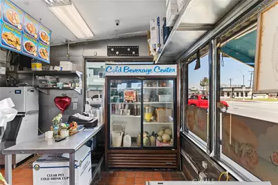 11025 Atlantic, Lynwood, CA 90262 - Photo 9