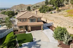 294 Kieswetter, Colton, CA 92324 - Photo 1