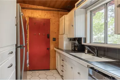 746 Villa Grove Avenue, Big Bear City, CA 92314 - Photo 31