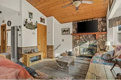 23730 Scenic, Crestline, CA 92325 - Photo 7