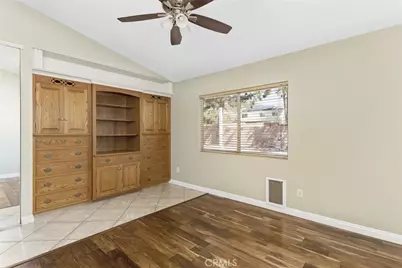 5695 N Yosemite, San Bernardino, CA 92407 - Photo 27