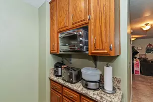 24607 Altdorf Dr, Crestline, CA 92325 - Photo 11