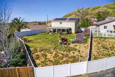 1098 Silver Star, Banning, CA 92220 - Photo 35