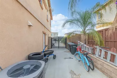 41104 Royal Sunset, Lake Elsinore, CA 92532 - Photo 37