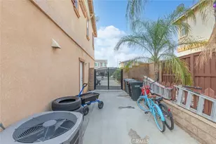 41104 Royal Sunset, Lake Elsinore, CA 92532 - Photo 37