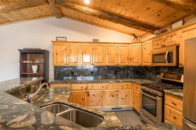 1362 Balsam Drive, Big Bear Lake, CA 92315 - Photo 9