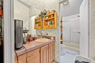 17860 Taylor Ave, Bloomington, CA 92316 - Photo 29