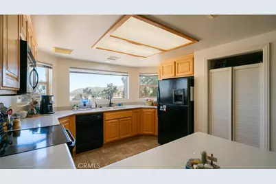 8920 Del Monte Avenue, Yucca Valley, CA 92284 - Photo 15