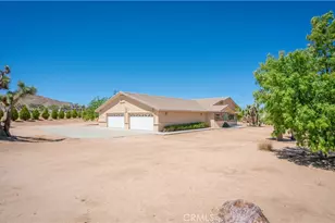 8920 Del Monte Ave, Yucca Valley, CA 92284 - Photo 9