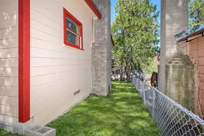 23915 Wildwood, Crestline, CA 92325 - Photo 5