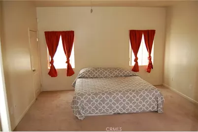 9408 Poplar Avenue, Fontana, CA 92335 - Photo 13