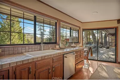 27538 W Shore Road, Lake Arrowhead, CA 92352 - Photo 19