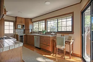 27538 W Shore Rd, Lake Arrowhead, CA 92352 - Photo 7