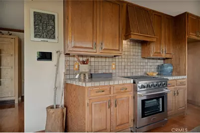 27538 W Shore Road, Lake Arrowhead, CA 92352 - Photo 17