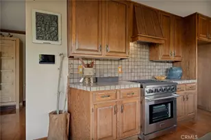 27538 W Shore Rd, Lake Arrowhead, CA 92352 - Photo 17