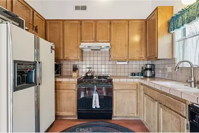 175 Massive, Lake Arrowhead, CA 92317 - Photo 15