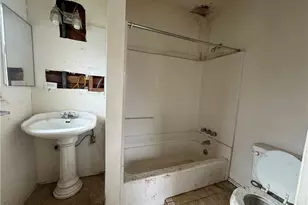 307 S Curry St, Tehachapi, CA 93561 - Photo 7