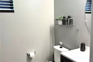 13241 Yarmouth Ct, Victorville, CA 92394 - Photo 21