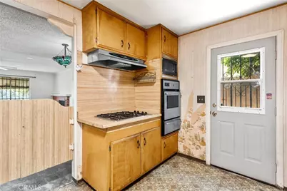 450 W Cromwell, Rialto, CA 92376 - Photo 13