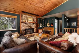 453 Davos Dr, Crestline, CA 92325 - Photo 7