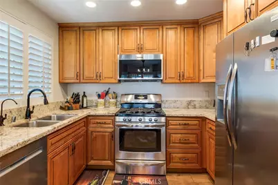 3198 Bexfield Court, Riverside, CA 92503 - Photo 9