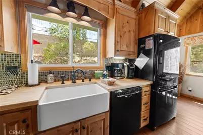 653 Temple, Big Bear Lake, CA 92315 - Photo 9