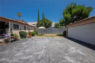 5238 Hermitage, Valley Village, CA 91607 - Photo 17
