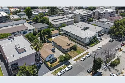 5238 Hermitage, Valley Village, CA 91607 - Photo 31