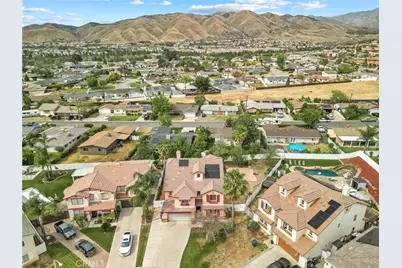 12319 Parkside Cir, Yucaipa, CA 92399 - Photo 5