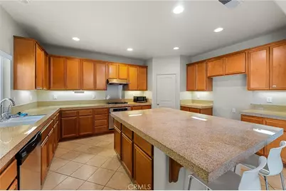 12319 Parkside Cir, Yucaipa, CA 92399 - Photo 27