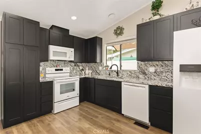 10095 Chisholm Trail, Cherry Valley, CA 92223 - Photo 15