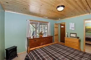 33653 Green Valley Ln, Green Valley Lake, CA 92341 - Photo 15