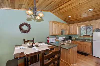 33653 Green Valley Lane, Green Valley Lake, CA 92341 - Photo 7