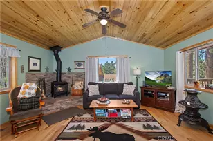 33653 Green Valley Ln, Green Valley Lake, CA 92341 - Photo 7