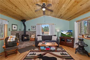 33653 Green Valley Ln, Green Valley Lake, CA 92341 - Photo 5