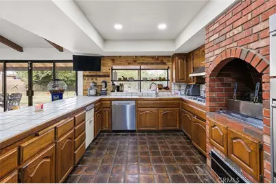 19702 Yanan, Apple Valley, CA 92307 - Photo 13